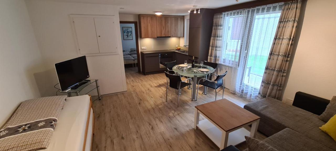 Sunshine Apartment